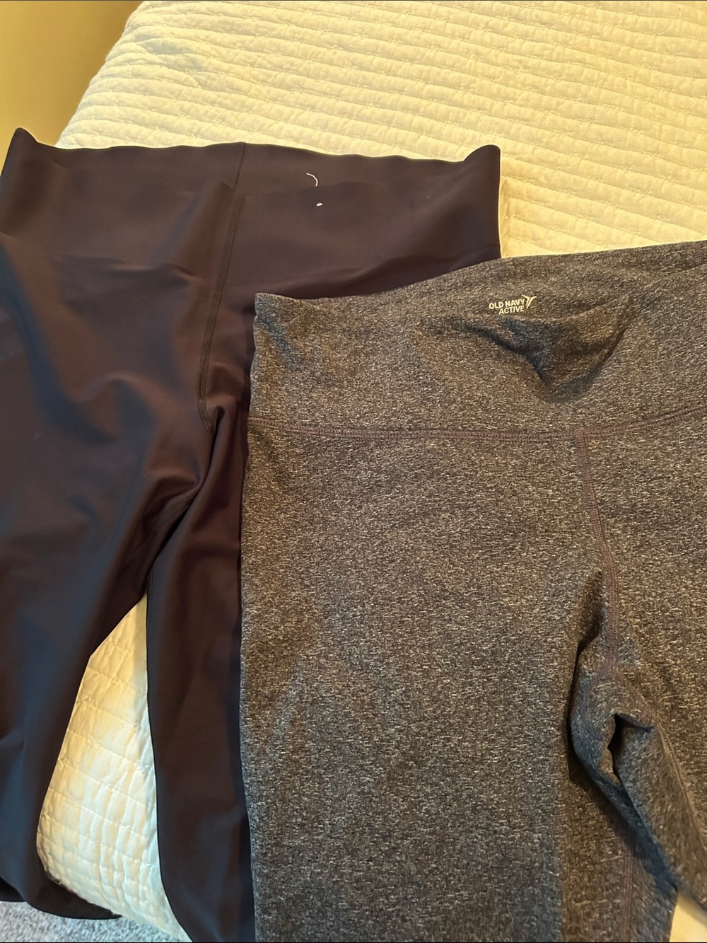 Old Navy Black and Gray Heather Leggings Duo